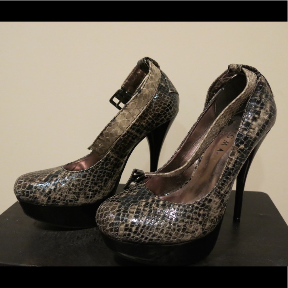 Snakeskin platform 5 1/2 inch heels